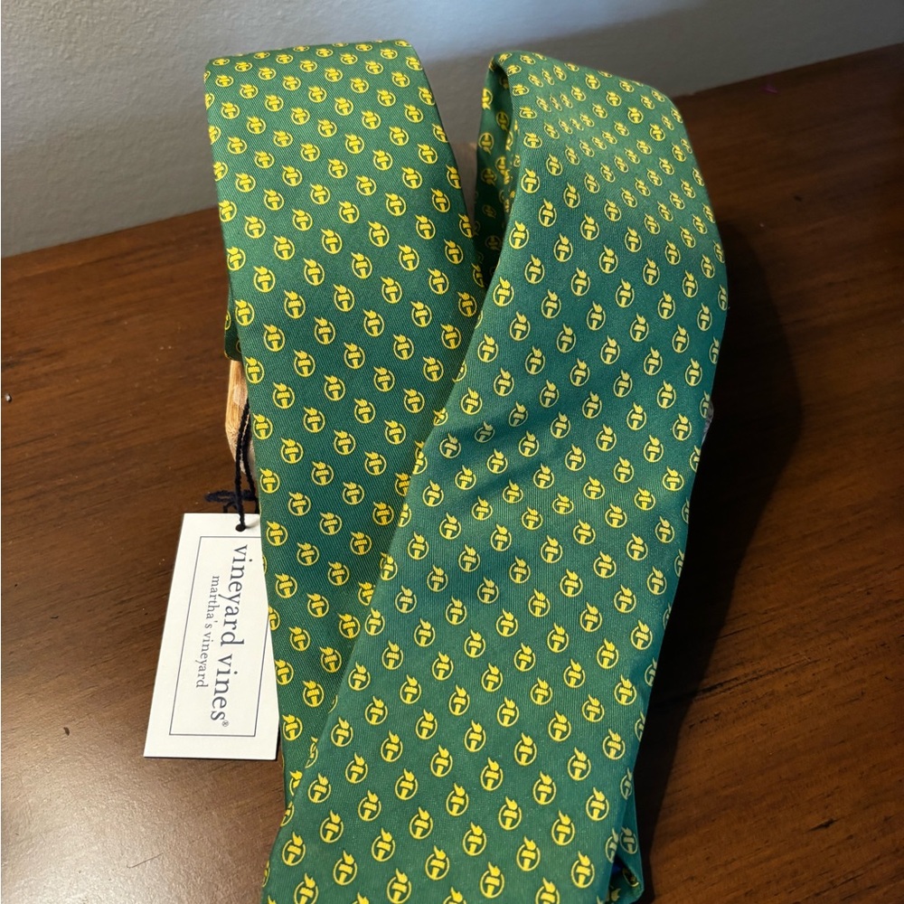 Vineyard Vines Green Tie with Yellow Motif Lot of Two (2) Y2K, Prom Gen-z